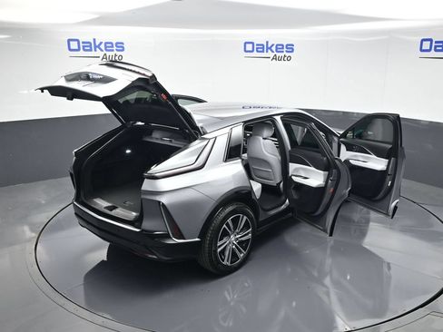 Used 2024 Cadillac Lyriq Luxury w/ LPO, Floor Liner Package AWD/4WD image 57