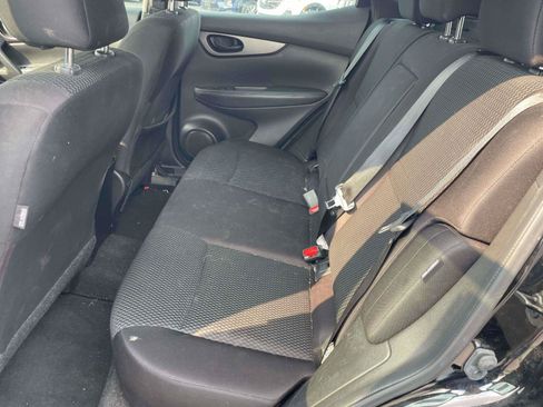 Used 2020 Nissan Rogue Sport S w/ Appearance Package FWD image 12