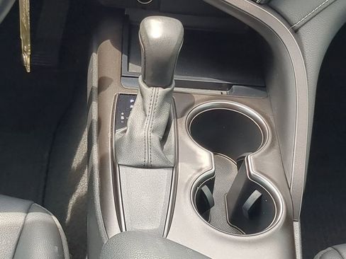 Used 2021 Toyota Camry SE image 25