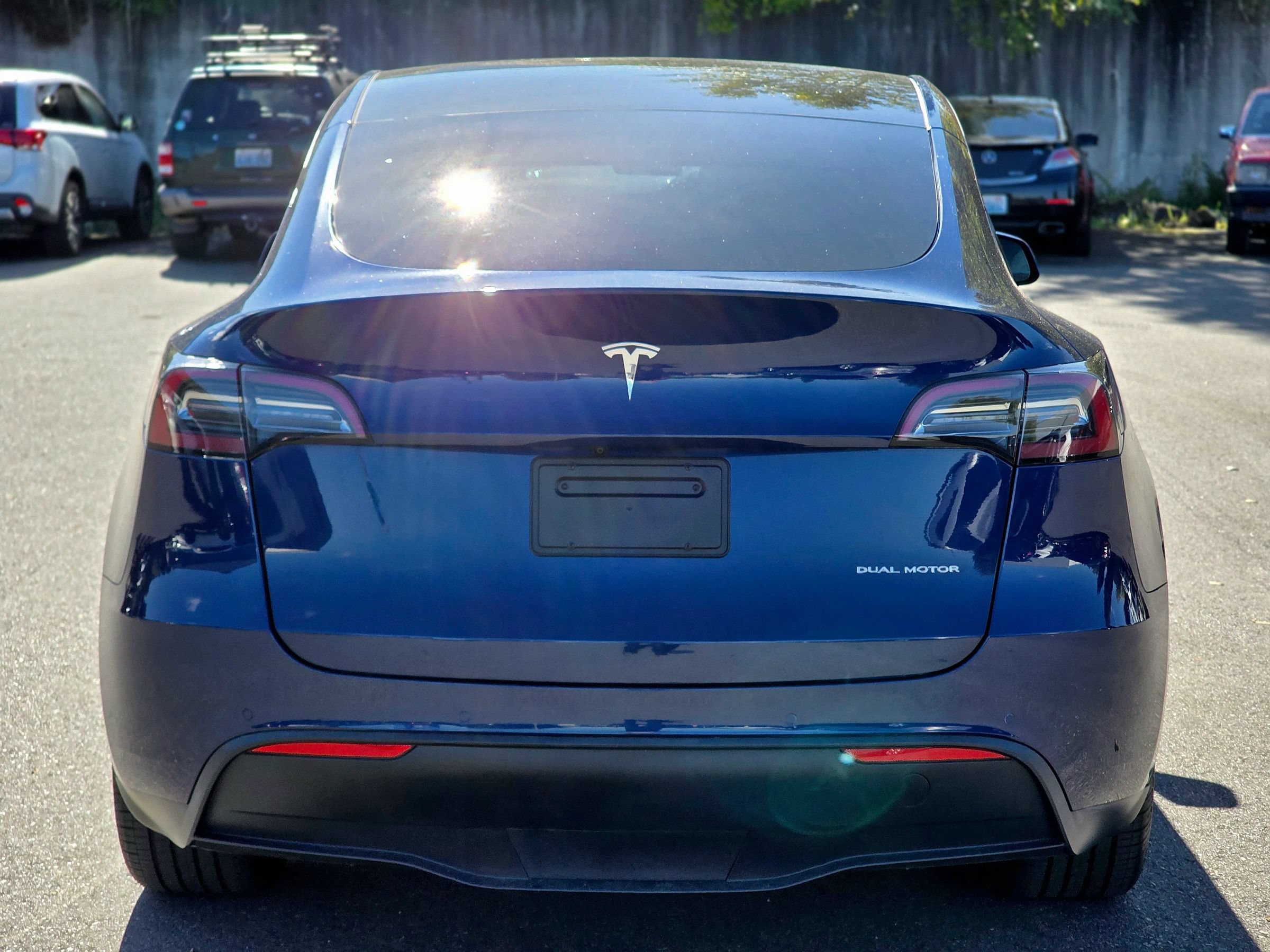 Used 2022 Tesla Model Y Long Range AWD/4WD image 11