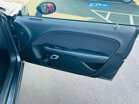 Used 2017 Dodge Challenger R/T RWD image 25