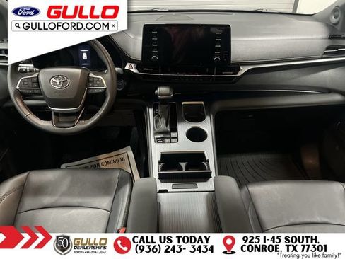 Used 2024 Toyota Sienna XLE Woodland Edition AWD/4WD image 12