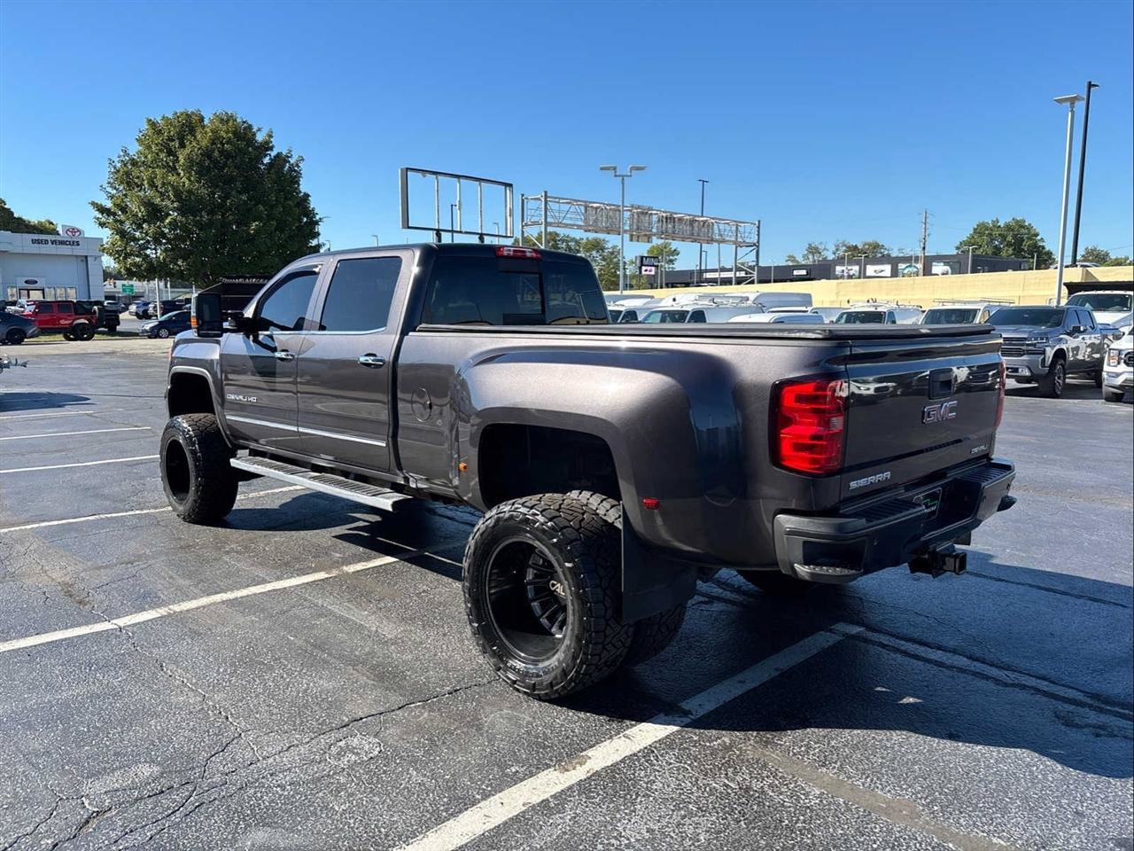 Used 2016 GMC Sierra 3500 Denali w/ Driver Alert Package AWD/4WD image 6