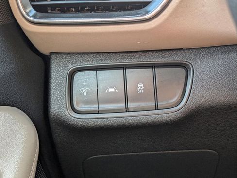 Used 2020 Hyundai Santa Fe SE image 41