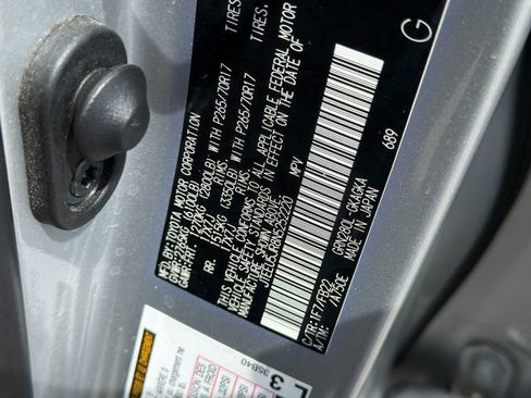 Used 2022 Toyota 4Runner SR5 RWD image 32