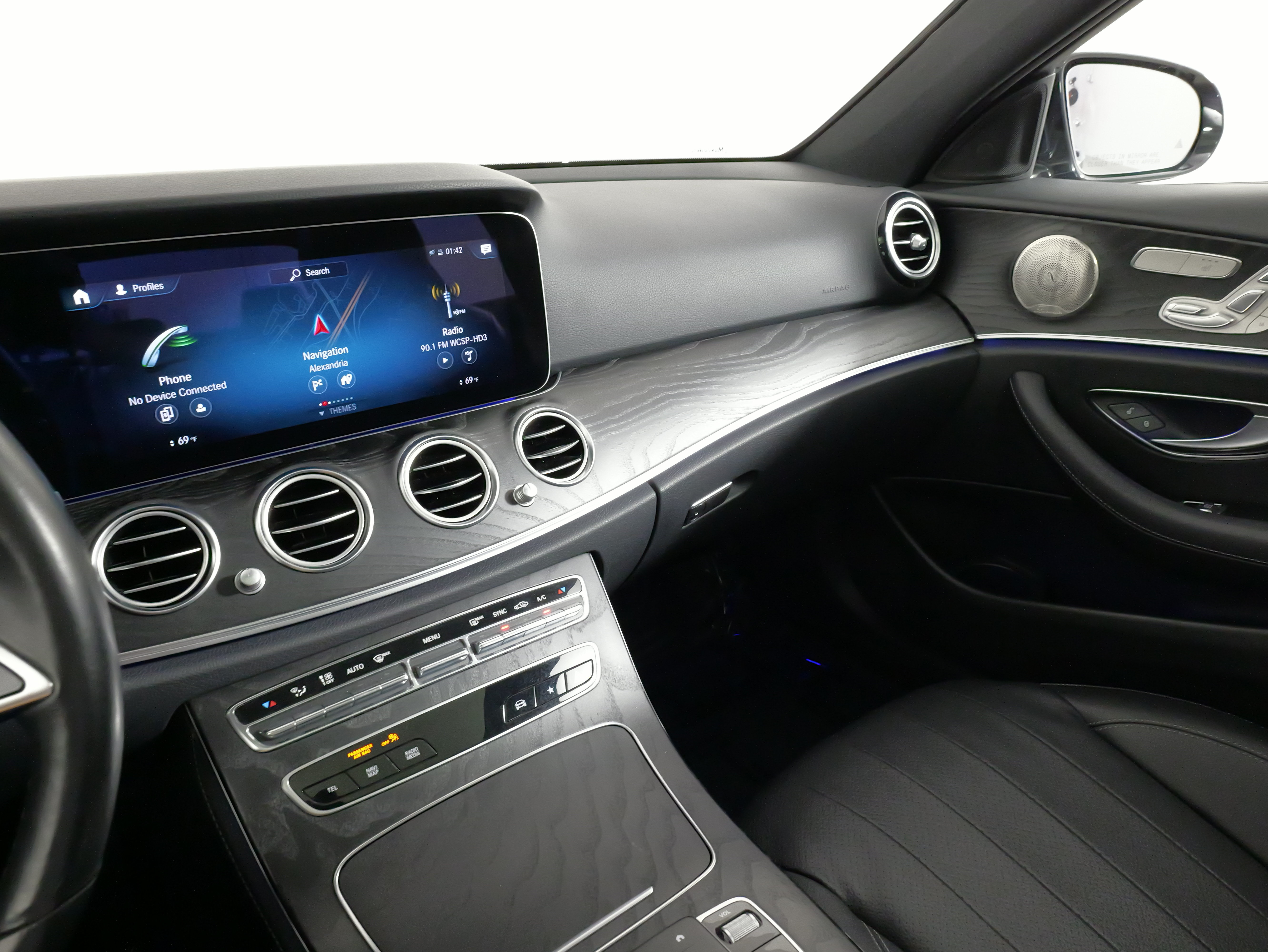 Used 2023 Mercedes-Benz E 350 4MATIC Sedan image 41