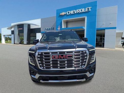 New 2026 GMC Yukon XL Denali w/ Sun & Power Step Package RWD image 10