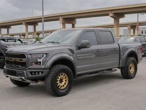 Used 2018 Ford F150 Raptor w/ Equipment Group 802A Luxury image 18