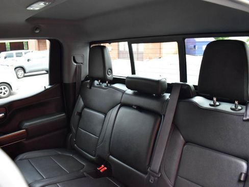 Used 2021 Chevrolet Silverado 1500 LT Trail Boss w/ Convenience Package II AWD/4WD image 15