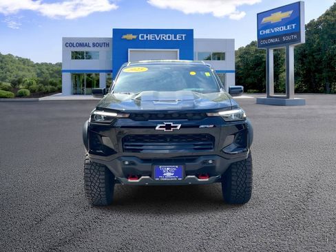 Certified 2025 Chevrolet Colorado ZR2 w/ Midnight Edition AWD/4WD image 10