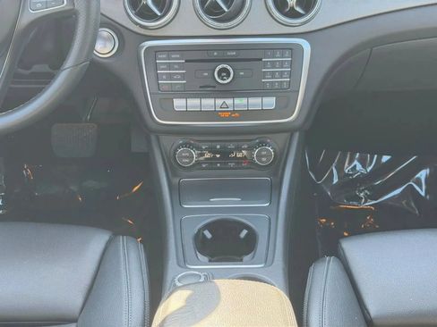 Used 2018 Mercedes-Benz CLA 250 image 6