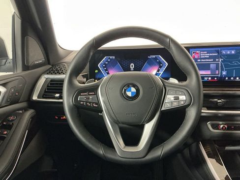 Certified 2026 BMW X5 sDrive40i w/ Climate Comfort Package RWD image 16
