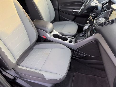 Used 2016 Ford Escape SE w/ Equipment Group 201A image 27