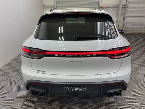Used 2025 Porsche Macan AWD/4WD image 10