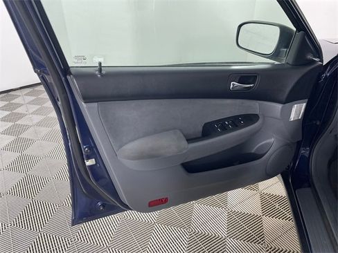 Used 2007 Honda Accord VP image 11