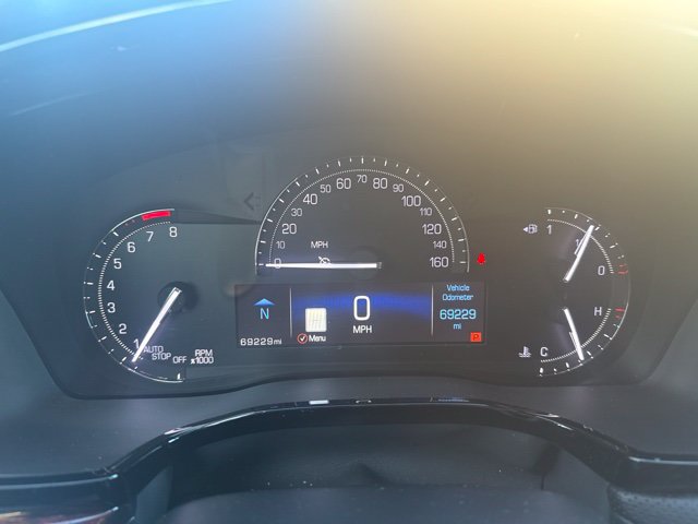 Used 2018 Cadillac XT5 Luxury w/ Driver Awareness Package FWD image 20