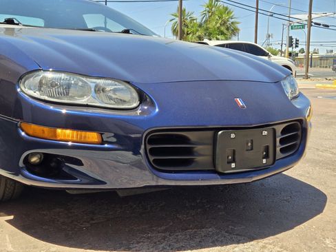 Used 2002 Chevrolet Camaro Z28 RWD image 5