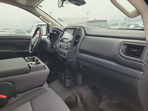 Used 2022 Nissan Titan S w/ S Utility Package RWD image 33