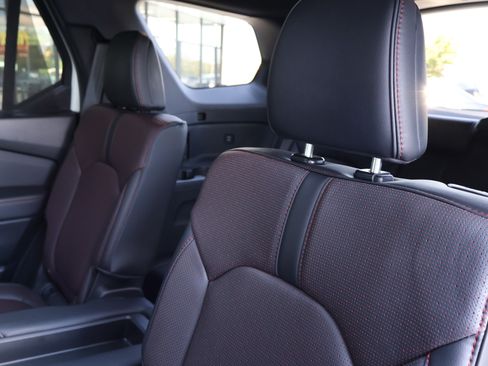 Used 2025 Honda Pilot Black Edition image 18