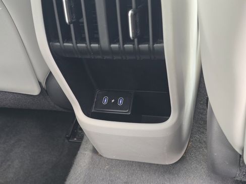 Used 2024 Hyundai Kona Limited FWD image 34