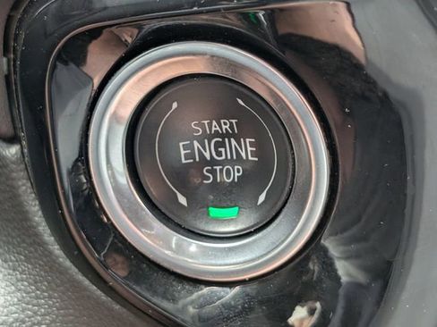 Used 2025 GMC Sierra 1500 SLT image 25