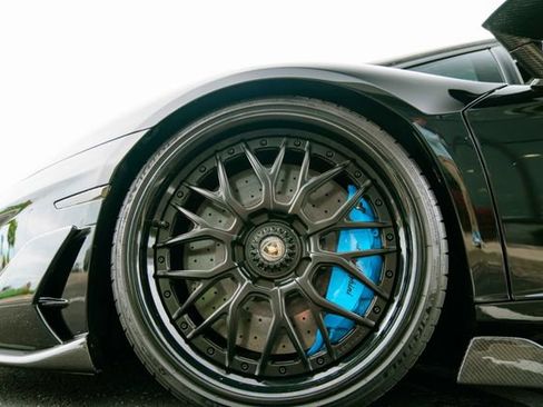 Used 2020 Lamborghini Aventador SVJ AWD/4WD image 39