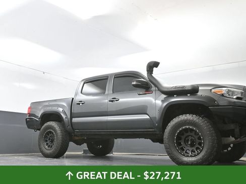 Used 2016 Toyota Tacoma TRD Sport w/ Towing Package AWD/4WD image 50