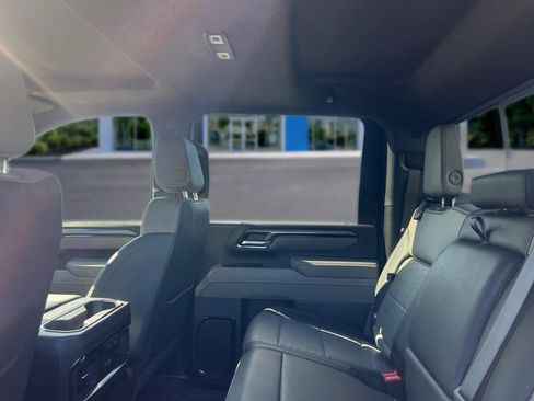 Certified 2025 Chevrolet Silverado 2500 ZR2 w/ Technology Package AWD/4WD image 28