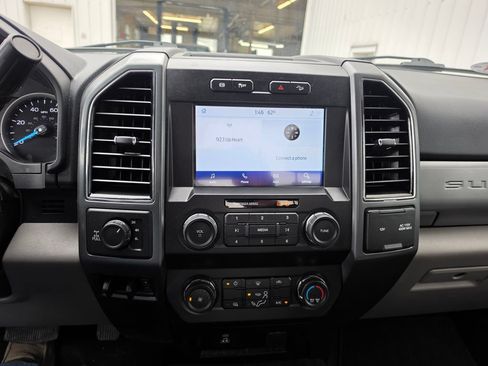 Used 2021 Ford F350 XLT w/ XLT Value Package AWD/4WD image 13