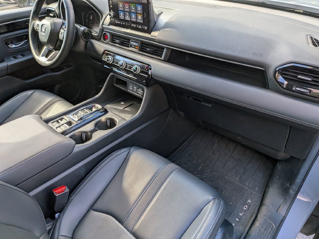 Used 2025 Honda Pilot Touring image 36