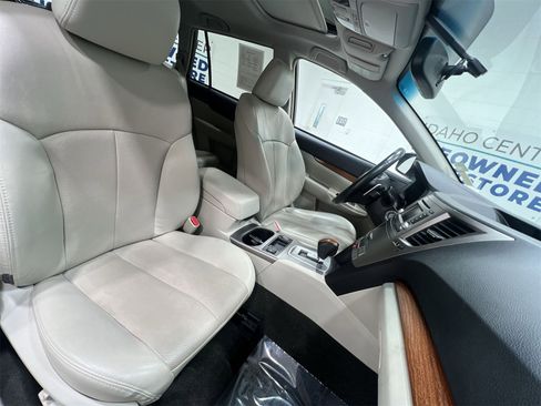 Used 2014 Subaru Outback 2.5i Limited image 24