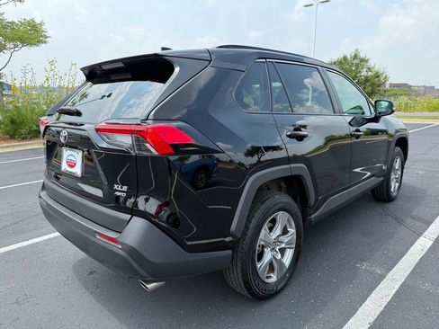 Certified 2025 Toyota RAV4 XLE AWD/4WD image 5