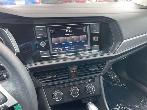 Used 2021 Volkswagen Jetta S w/ Driver Assistance Package FWD image 39