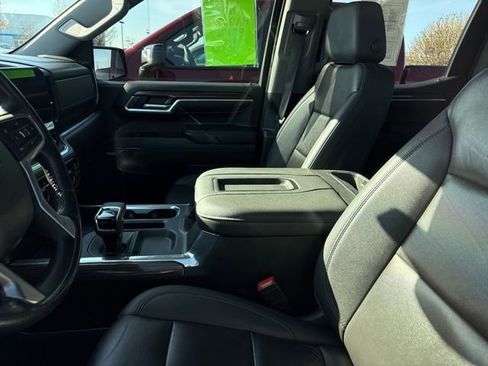 Used 2022 Chevrolet Silverado 1500 RST w/ Redline Edition image 9