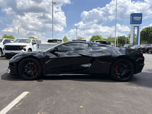 Used 2025 Chevrolet Corvette Z06 RWD image 7