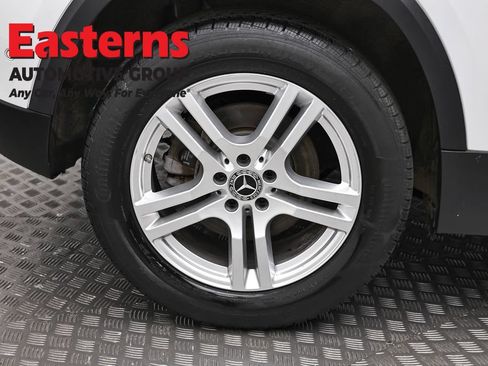 Used 2022 Mercedes-Benz GLA 250 4MATIC w/ Premium Package Lite image 32