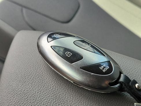 Certified 2024 Hyundai Elantra SEL FWD image 32