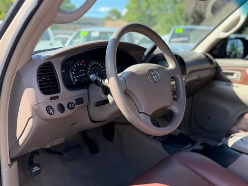 Used 2005 Toyota Sequoia SR5 RWD image 74