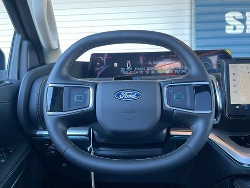 New 2027 Ford Expedition Max Platinum w/ Driver's Package AWD/4WD image 15