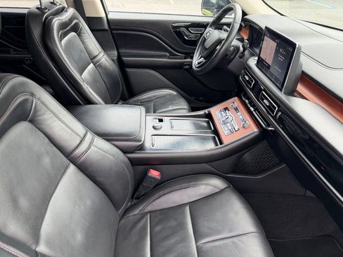Used 2020 Lincoln Aviator Reserve w/ Elements Package Plus RWD image 13