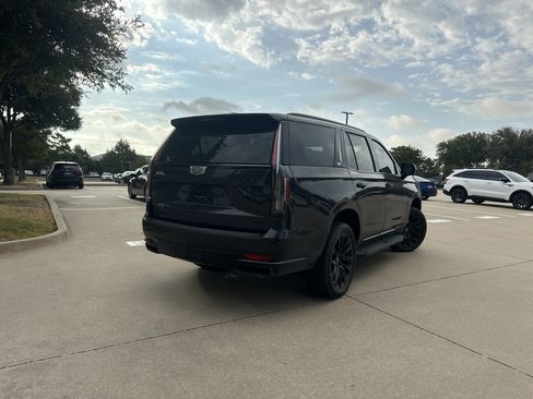 Used 2024 Cadillac Escalade Sport w/ LPO, ONYX Package AWD/4WD image 2