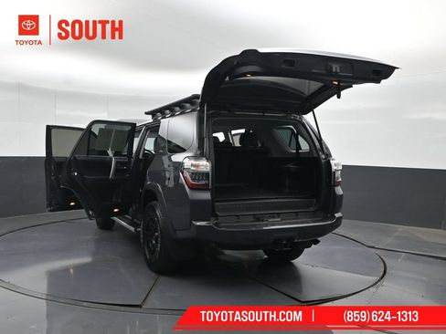 Used 2024 Toyota 4Runner SR5 Premium w/ Moonroof Package AWD/4WD image 58