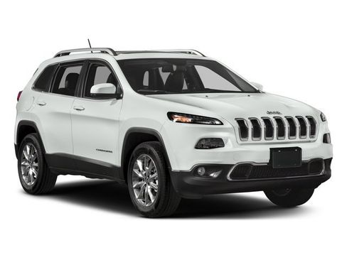 Used 2018 Jeep Cherokee Limited AWD/4WD image 9
