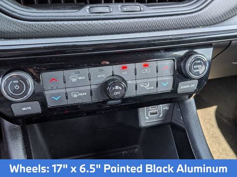 Used 2025 Jeep Compass Trailhawk w/ Trailer Tow Group AWD/4WD image 20