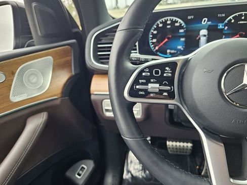 Used 2023 Mercedes-Benz GLS 450 4MATIC image 28
