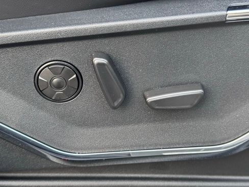 New 2026 Ford F250 Platinum w/ FX4 Off-Road Package image 28