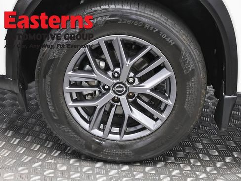 Used 2023 Nissan Rogue S AWD/4WD image 33