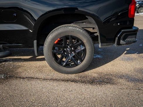 Used 2022 Chevrolet Silverado 1500 RST w/ Redline Edition image 11