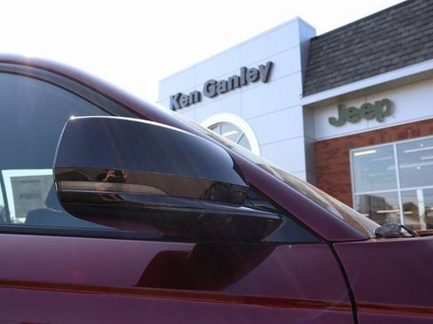 New 2025 Jeep Grand Cherokee Altitude w/ Trailer Tow Package image 2