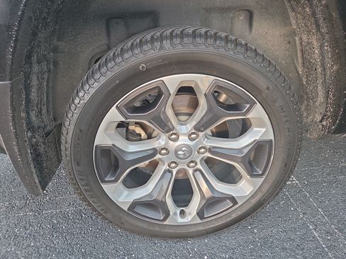 Used 2024 RAM 1500 Limited AWD/4WD image 28